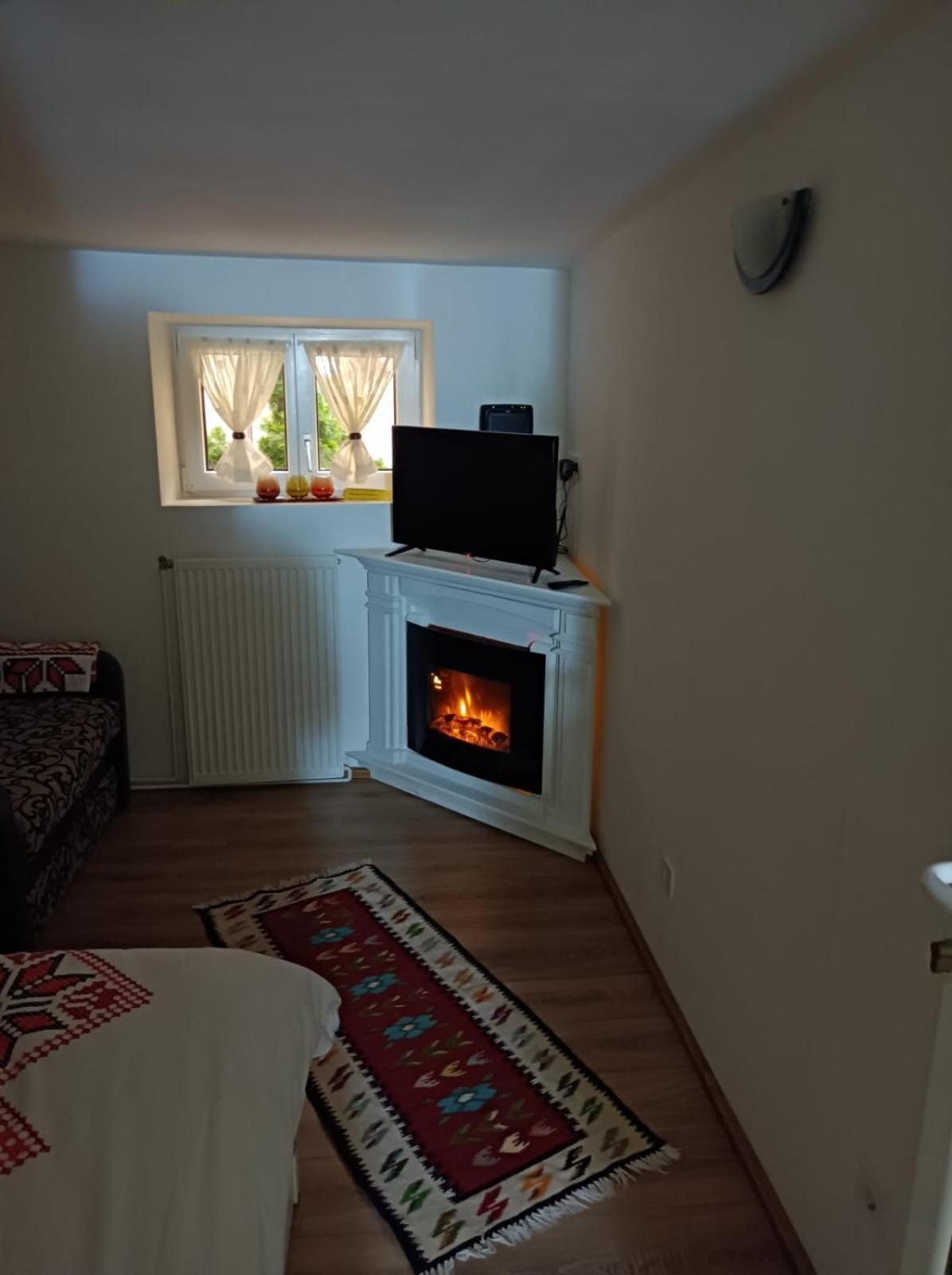 Republicii Rustic Apartament In Brasov City Center Ngoại thất bức ảnh