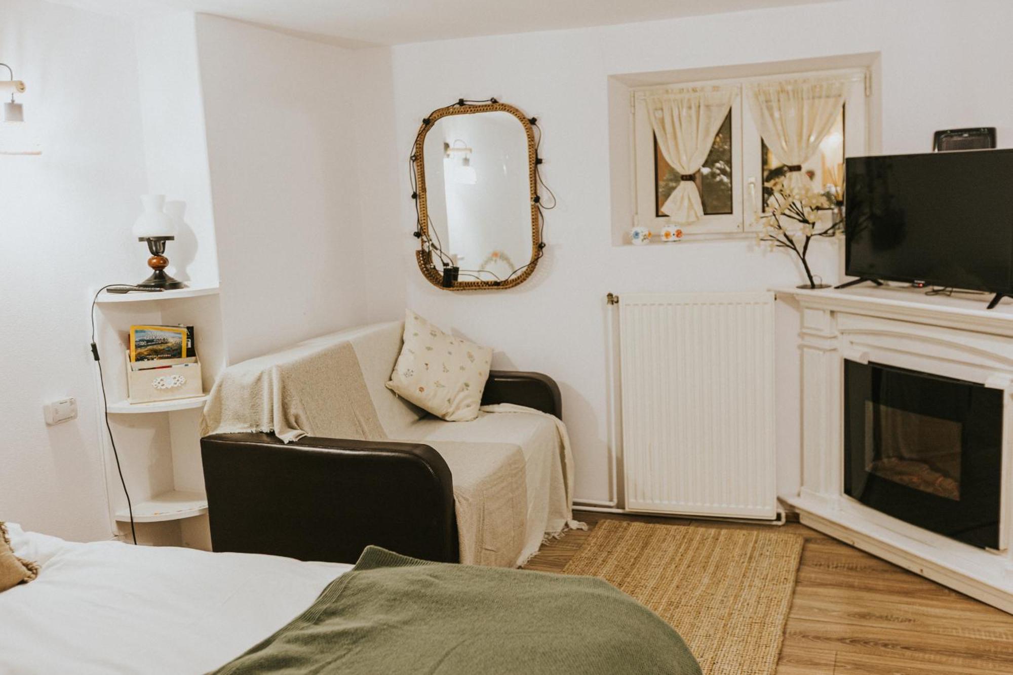 Republicii Rustic Apartament In Brasov City Center Ngoại thất bức ảnh