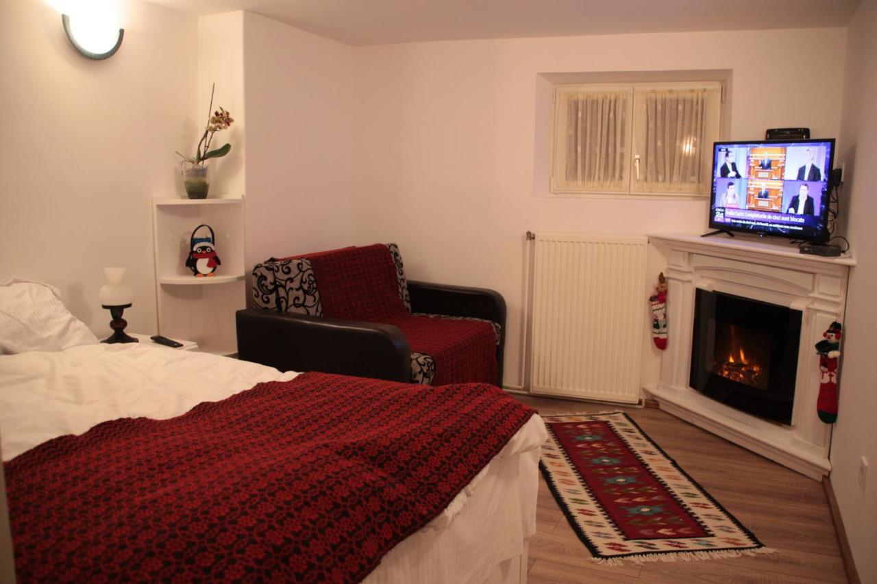 Republicii Rustic Apartament In Brasov City Center Ngoại thất bức ảnh